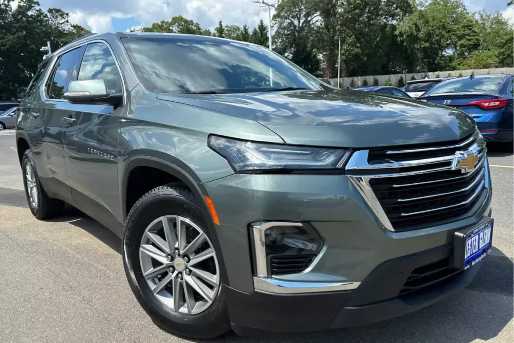 2023 Chevrolet Traverse Cloth 1LT photo 1