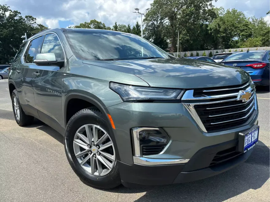 2023 Chevrolet Traverse Cloth 1LT photo 1