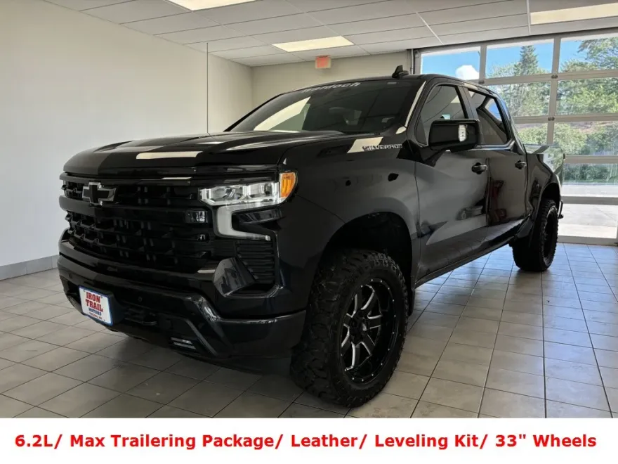 2024 Chevrolet Silverado 1500 RST photo 1