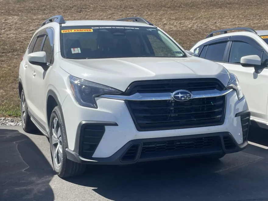 2024 Subaru Ascent Premium photo 1