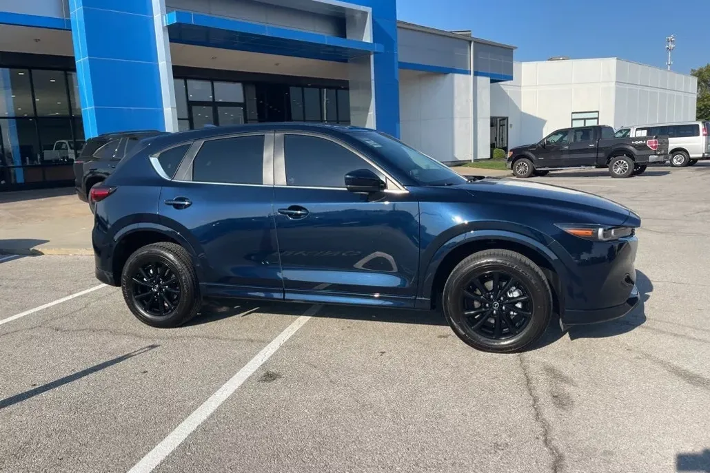 2024 Mazda CX-5 2.5 S Preferred photo 1