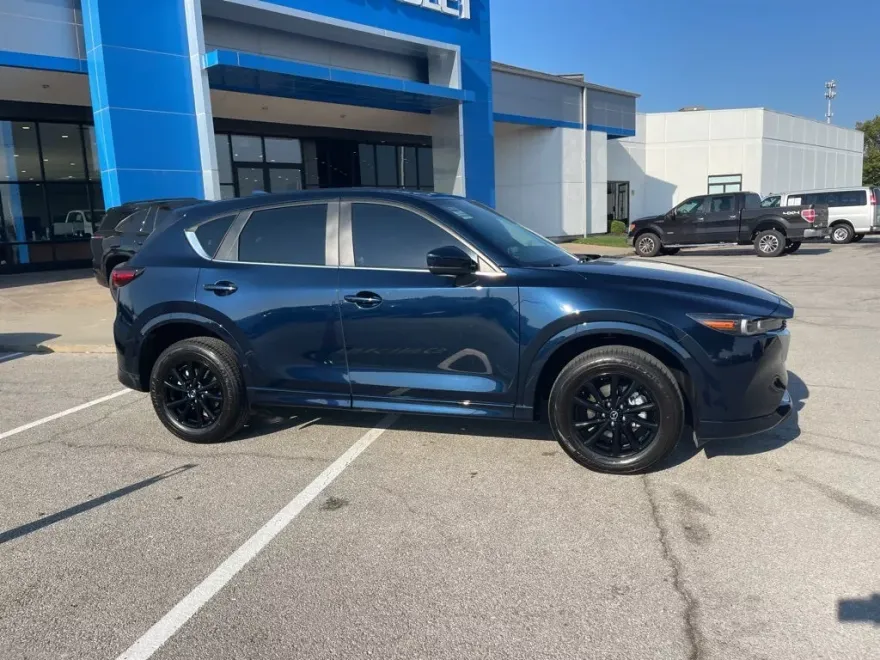 2024 Mazda CX-5 2.5 S Preferred photo 1