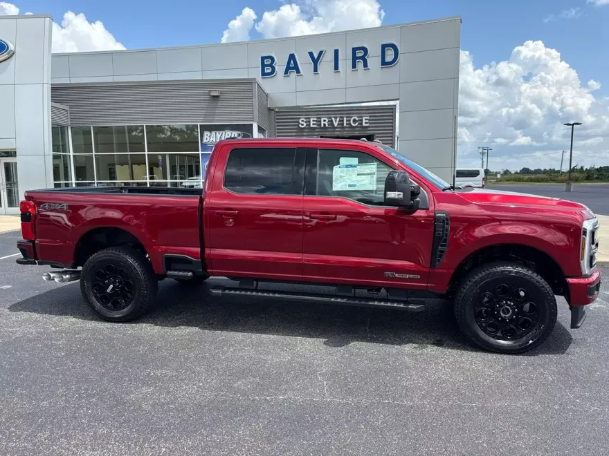 2025 Ford F-250 Lariat photo 1