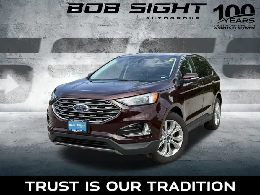 2022 Ford Edge Titanium photo 1