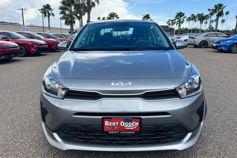 2023 Kia Rio S photo 1