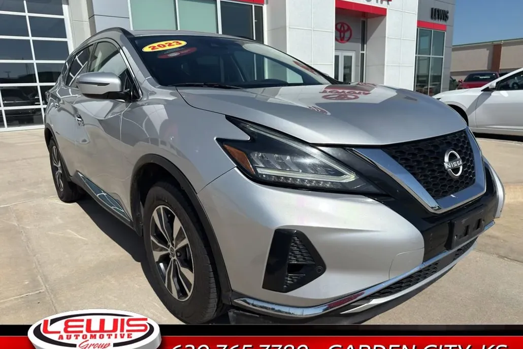 2023 Nissan Murano SV photo 1