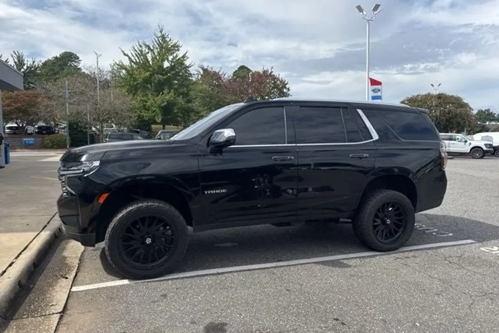 2021 Chevrolet Tahoe Premier photo 1