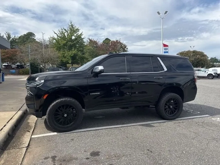 2021 Chevrolet Tahoe Premier photo 1