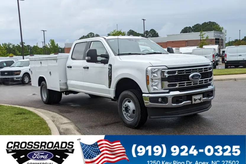 2025 Ford F-350 XL photo 1