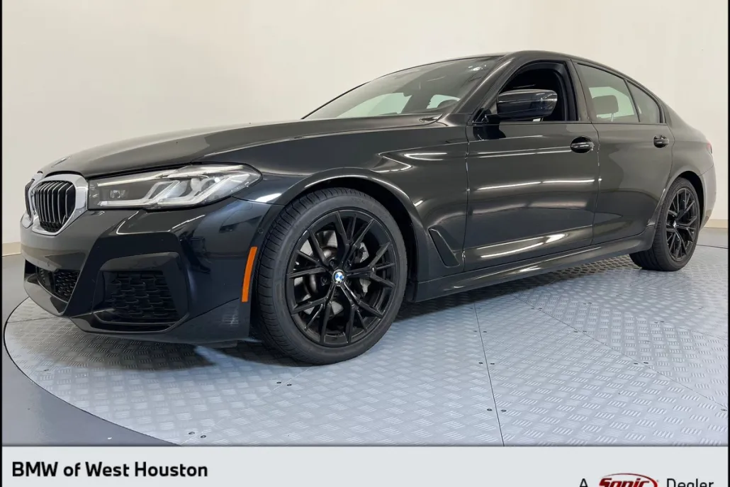 2022 Bmw 530i photo 1