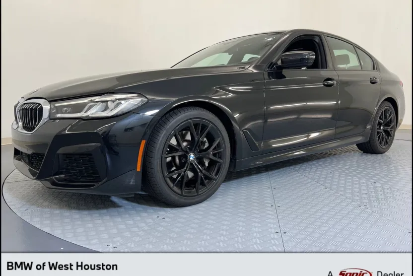 2022 Bmw 530i photo 1