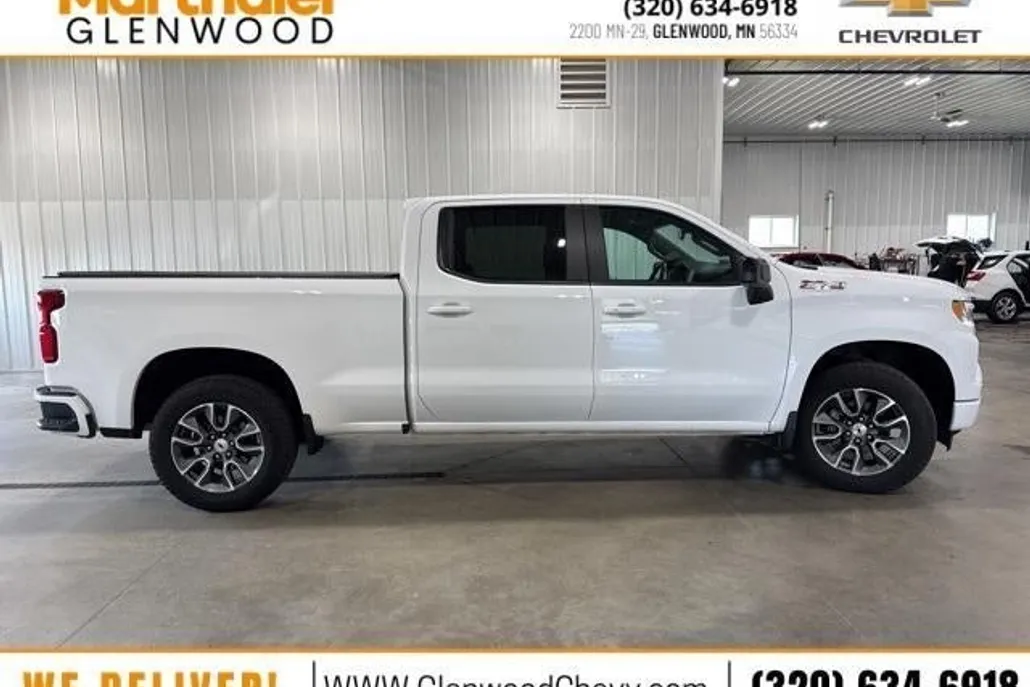 2022 Chevrolet Silverado 1500 RST photo 1