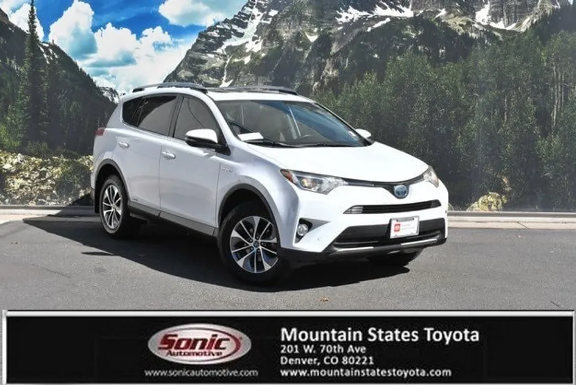 2018 Toyota RAV4 Hybrid XLE photo 1