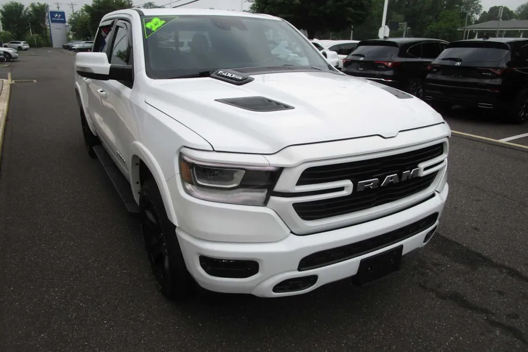 2022 Ram 1500 Laramie photo 1