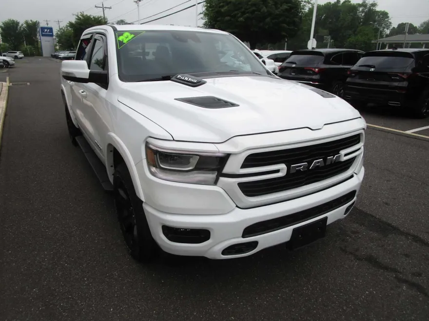 2022 Ram 1500 Laramie photo 1