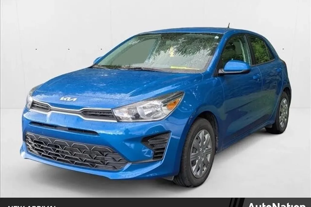 2023 Kia Rio S photo 1