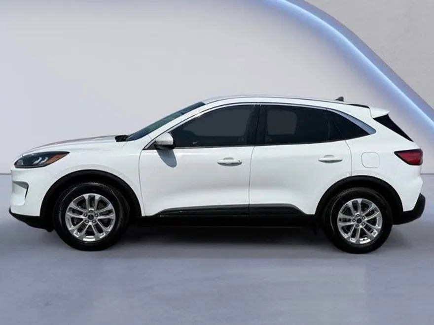 2021 Ford Escape SE photo 1