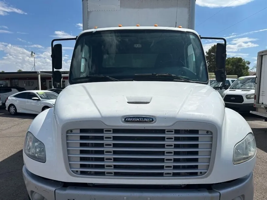 2017 Freightliner M2 photo 1
