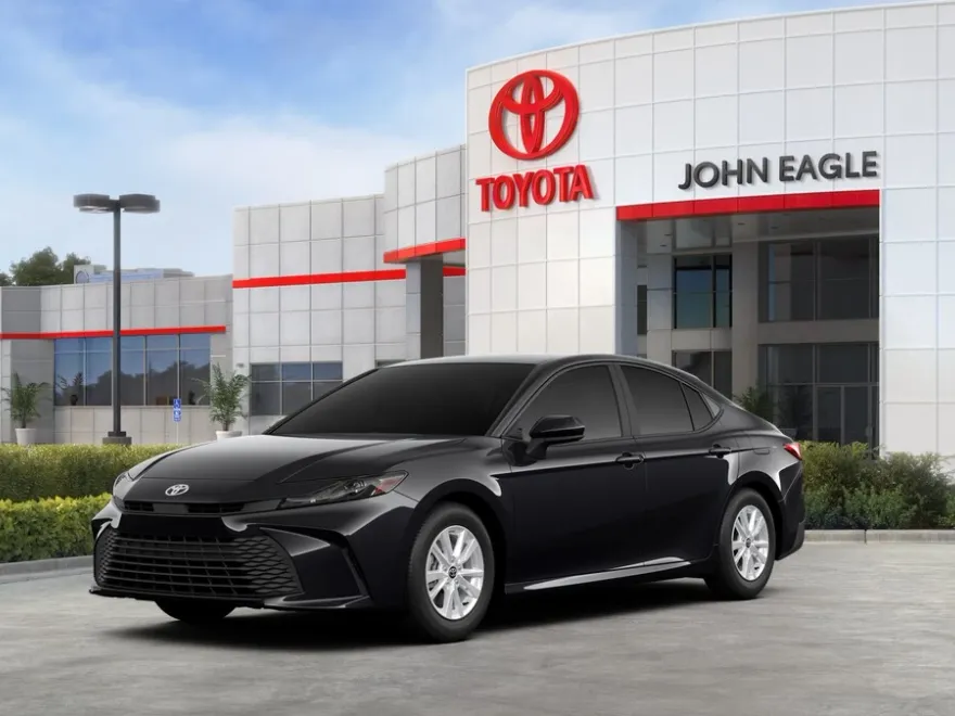 2025 Toyota Camry LE photo 1
