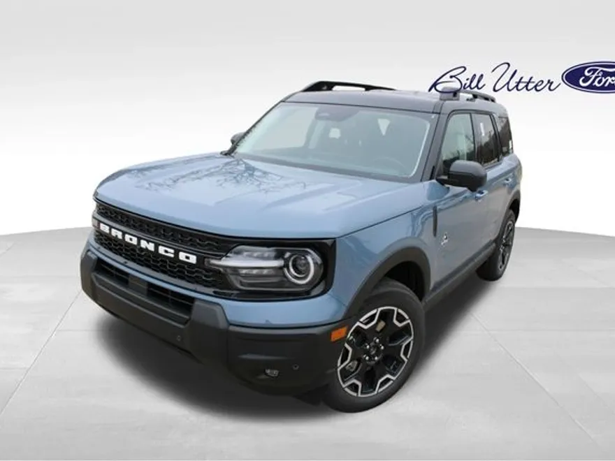 2025 Ford Bronco Sport Outer Banks photo 1