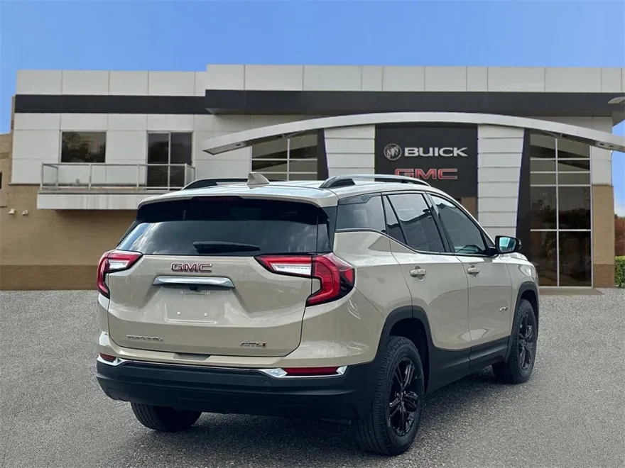 2022 Gmc Terrain AT4 photo 1