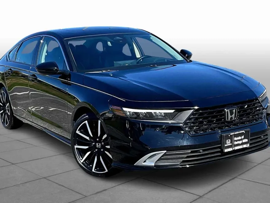 2023 Honda Accord Hybrid Touring photo 1