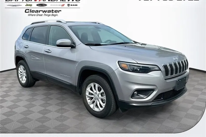 2019 Jeep Cherokee Latitude photo 1