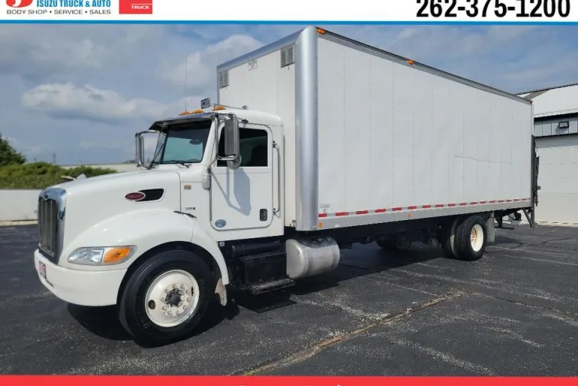 2012 Peterbilt 337 photo 1