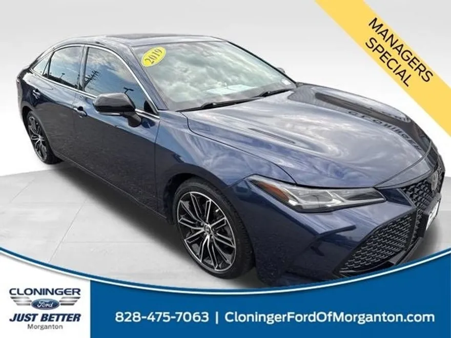 2019 Toyota Avalon Touring photo 1