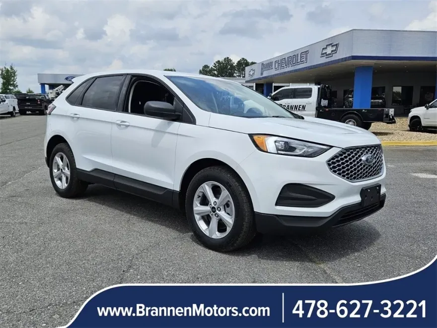 2024 Ford Edge SE photo 1