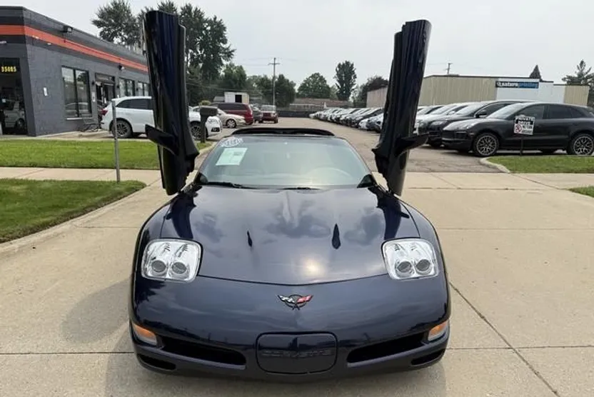 1999 Chevrolet Corvette Coupe photo 1
