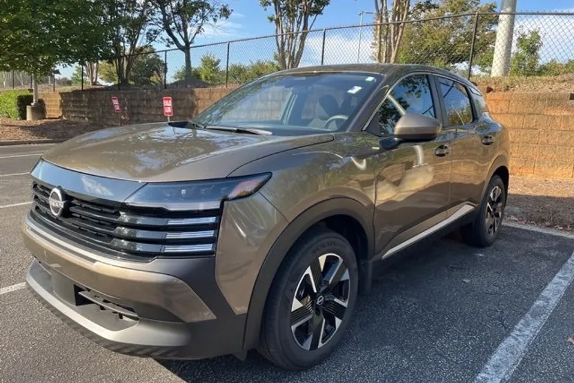 2025 Nissan Kicks SV photo 1