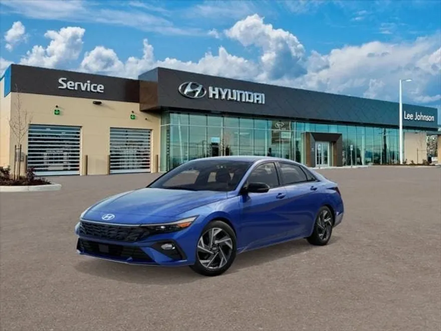 2025 Hyundai Elantra SEL Sport photo 1