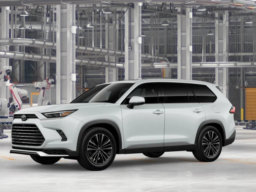 2026 Toyota Highlander Hybrid Platinum photo 1