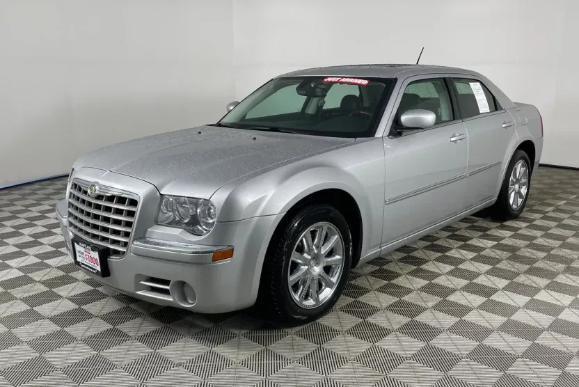2008 Chrysler 300 Limited photo 1
