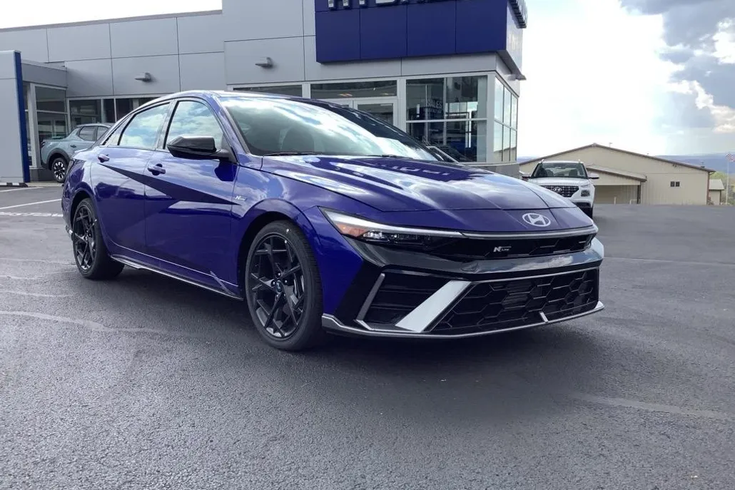 2025 Hyundai Elantra N Line photo 1