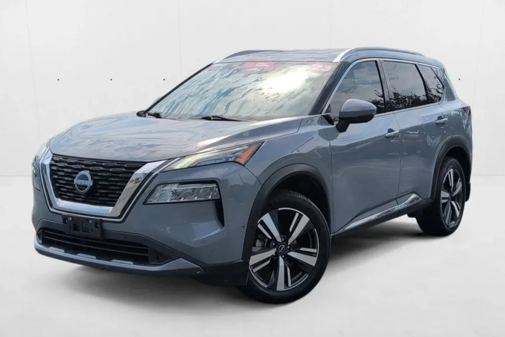 2023 Nissan Rogue SL photo 1