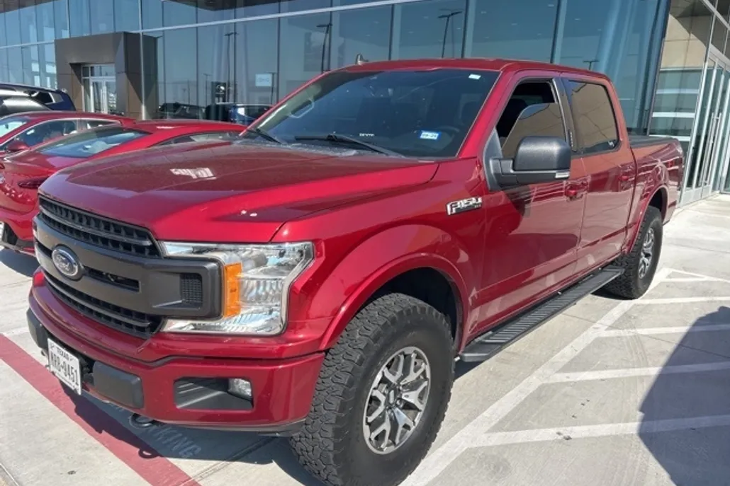 2019 Ford F-150 XLT photo 1