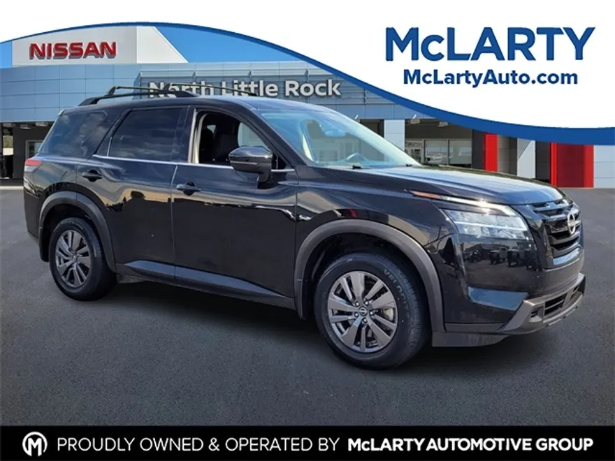 2022 Nissan Pathfinder SV photo 1