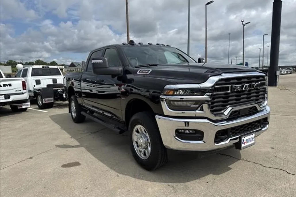 2025 Ram 2500 Tradesman photo 1