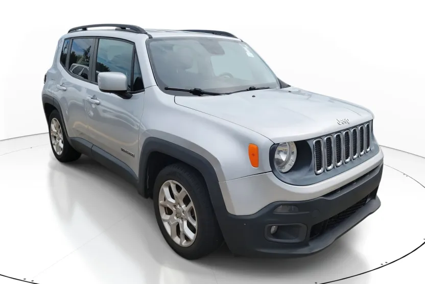 2016 Jeep Renegade Latitude photo 1