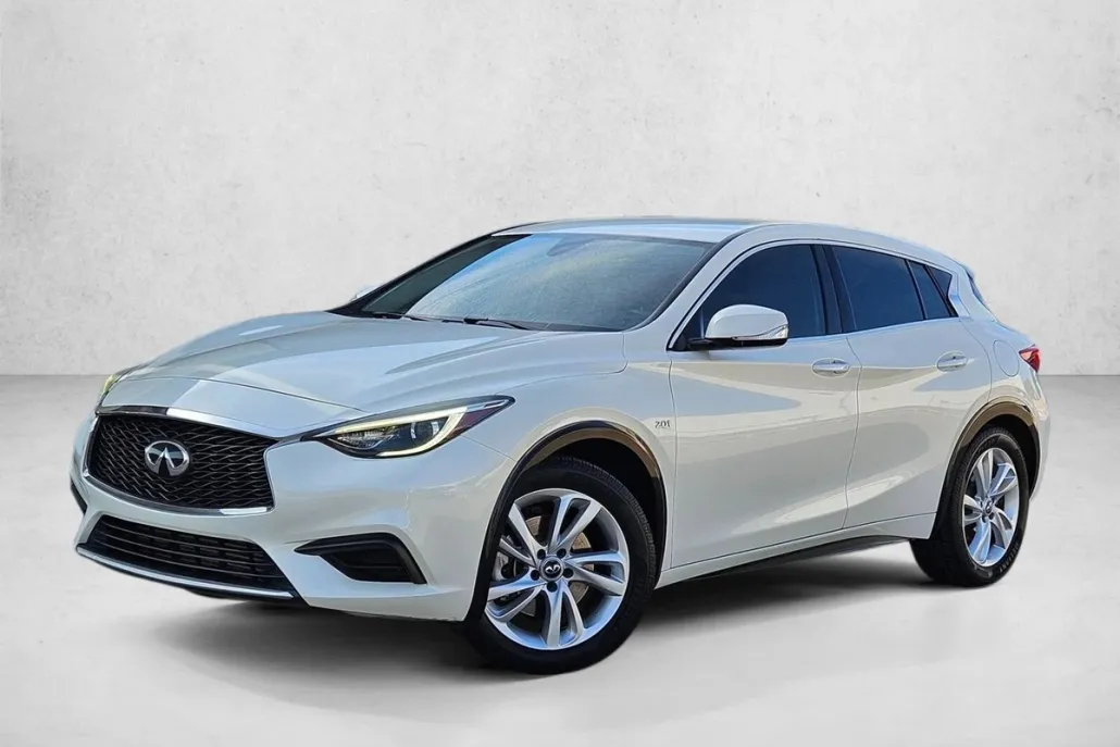 2019 Infiniti QX30 photo 1