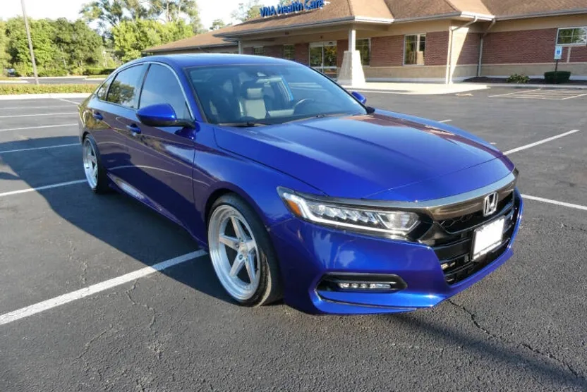 2019 Honda Accord Sport photo 1