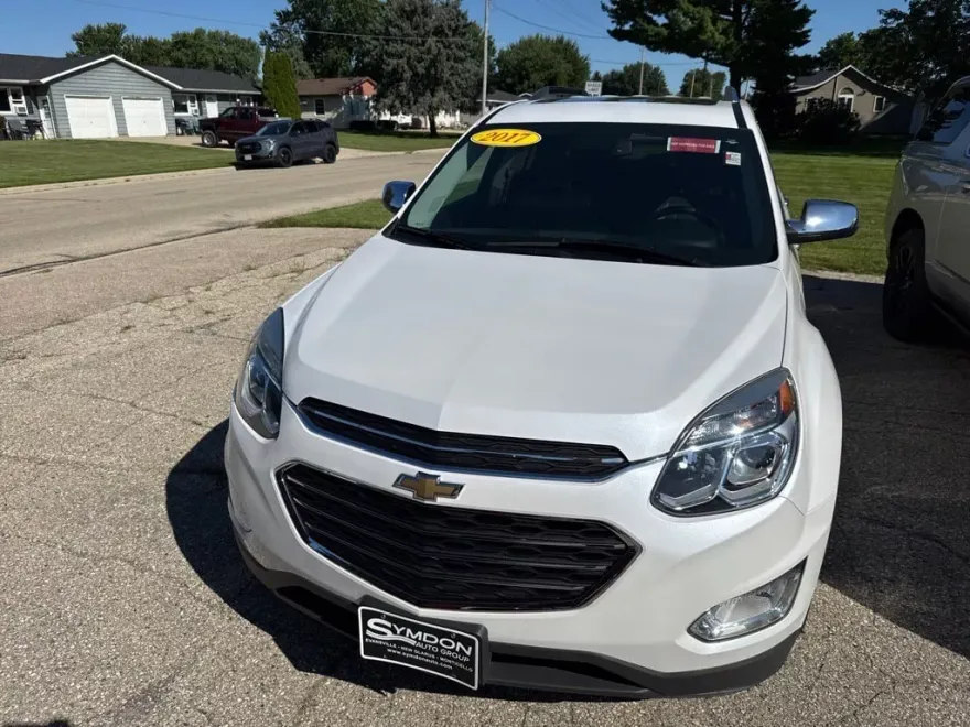 2017 Chevrolet Equinox Premier photo 1
