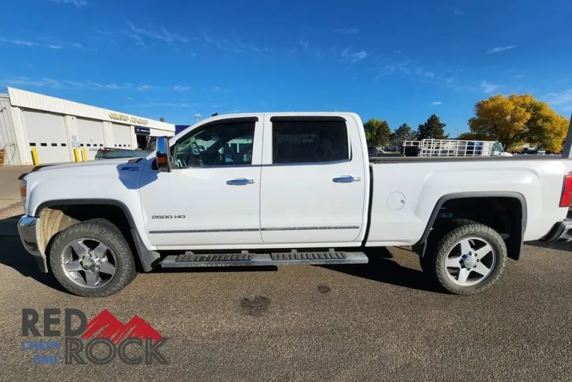 2015 Gmc Sierra 2500 HD SLT photo 1