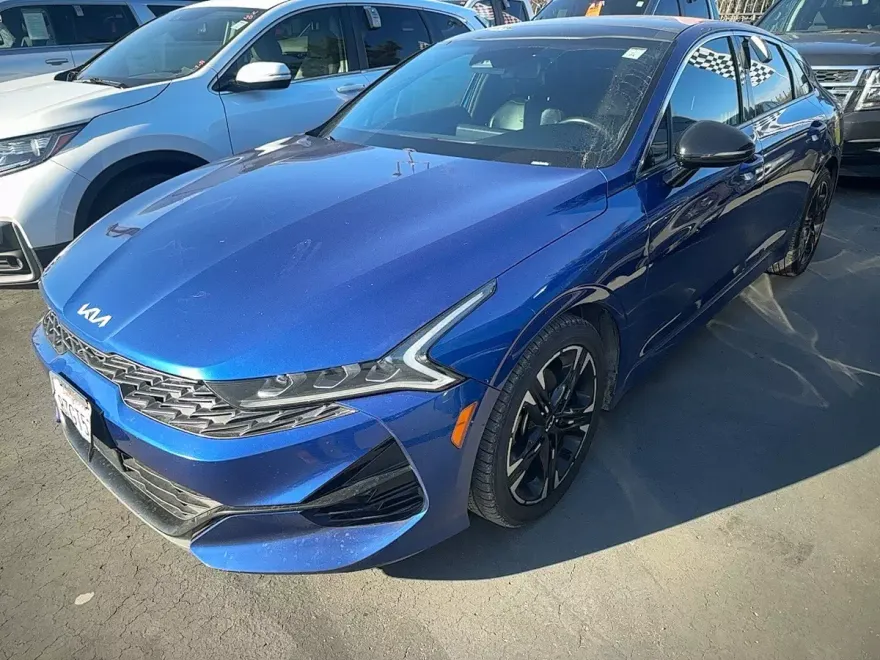 2022 Kia K5 GT-Line photo 1