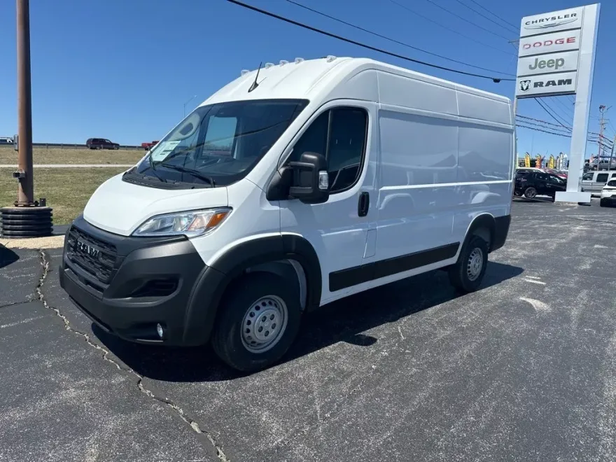 2024 Ram ProMaster 3500 Cargo Van photo 2