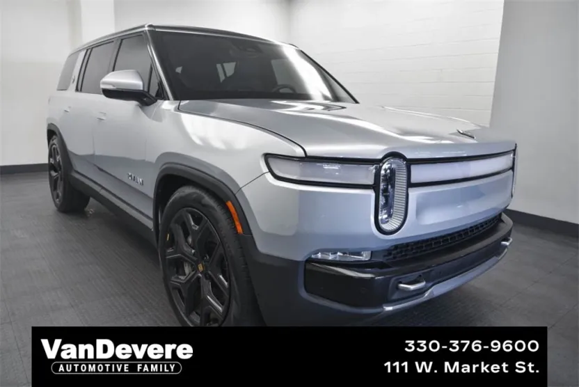 2024 Rivian R1S Adventure photo 1