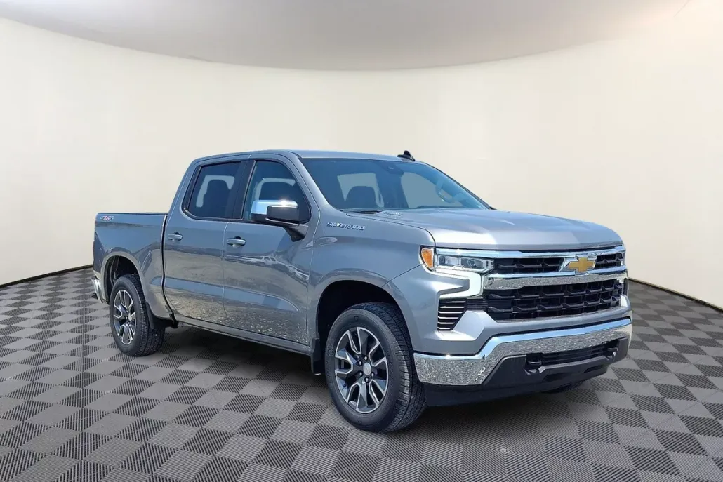 2025 Chevrolet Silverado 1500 LT photo 1