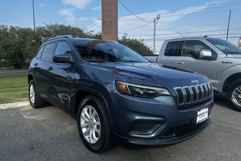 2020 Jeep Cherokee Latitude photo 1